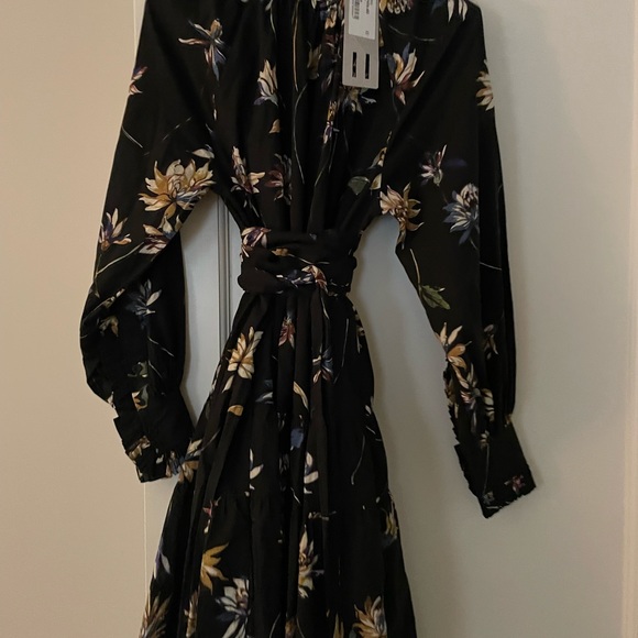 Brand new Hannes Roether floral gorgeous dress - Picture 3 of 6